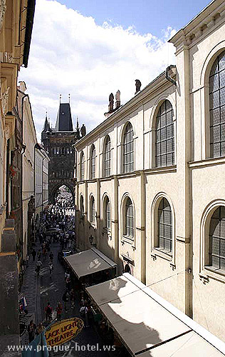 Prag Hostel Bontour