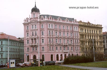 Pictures and photos of hotel Opera in Prague