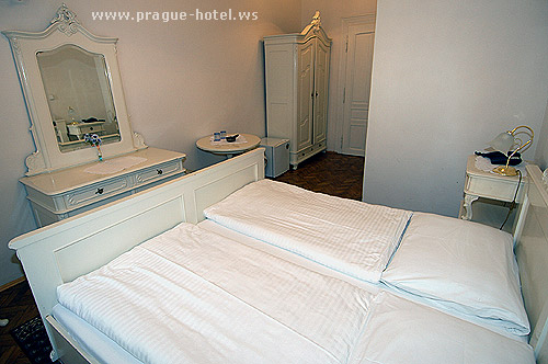 Prag Hotel Triska